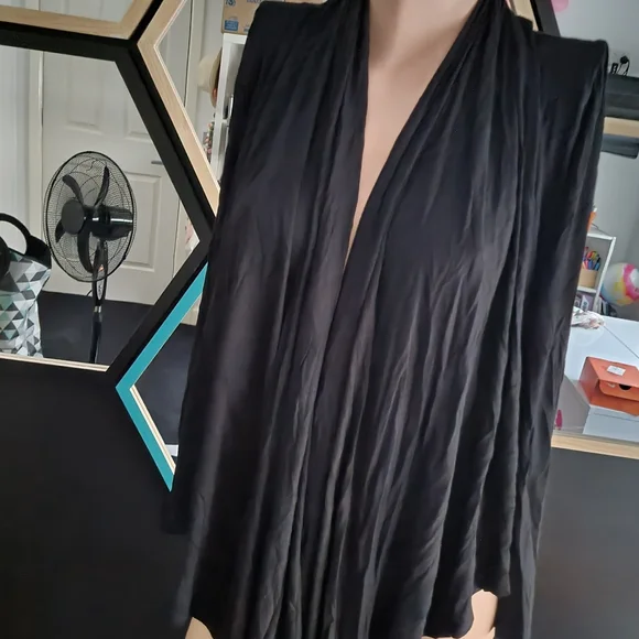 🤩UnderCoverWear Throw - Picture 3 of 6